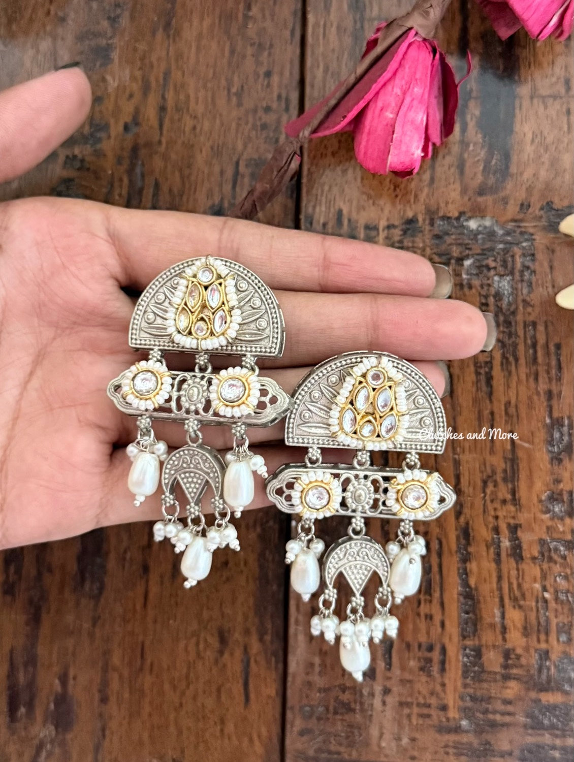 Taru Silver Mist Earrings