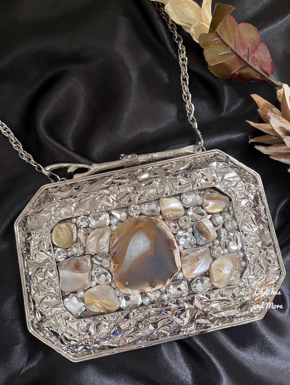 Mother of pearl luxury clutch Silver