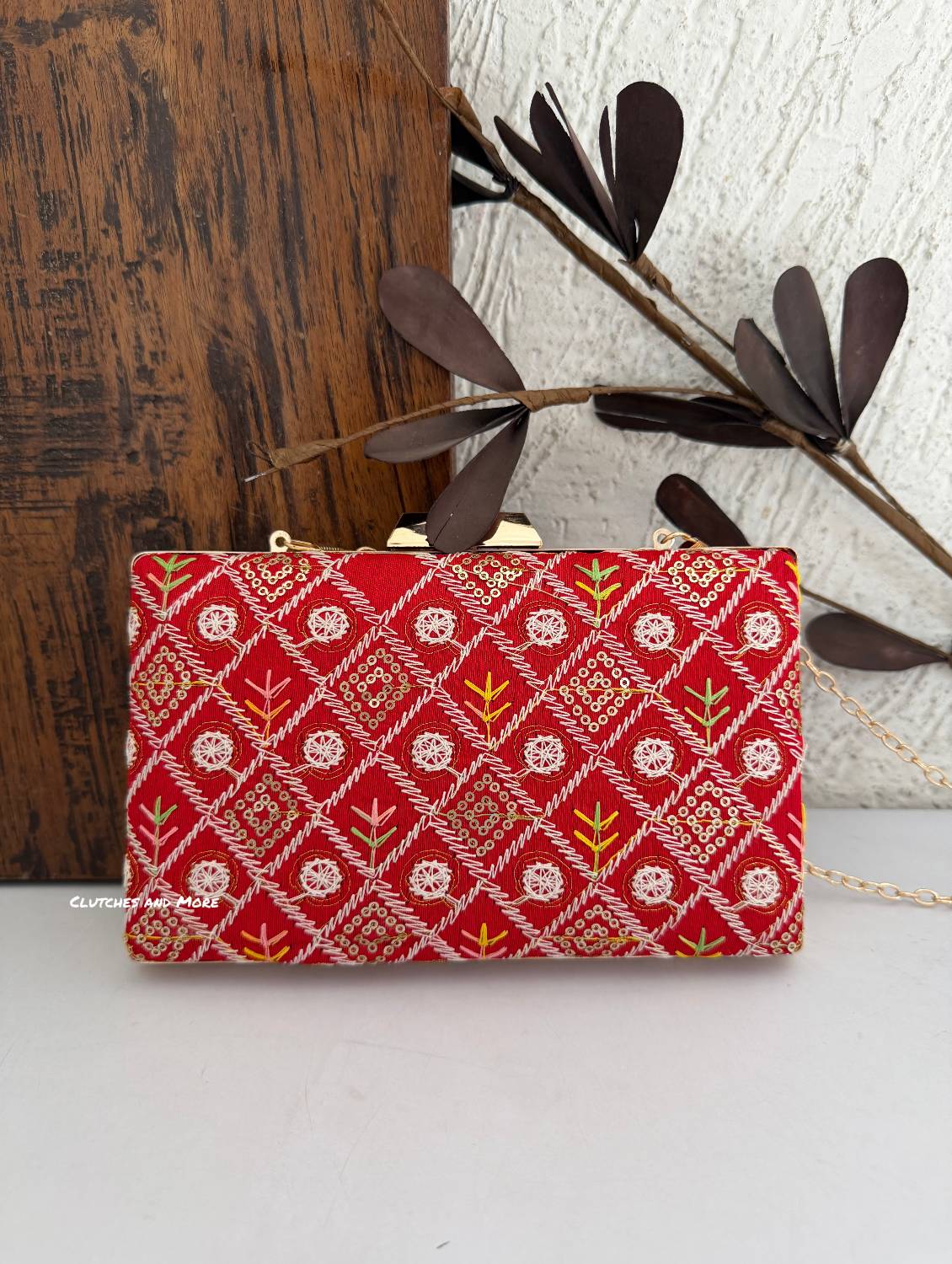 BloomingDale Clutch Red