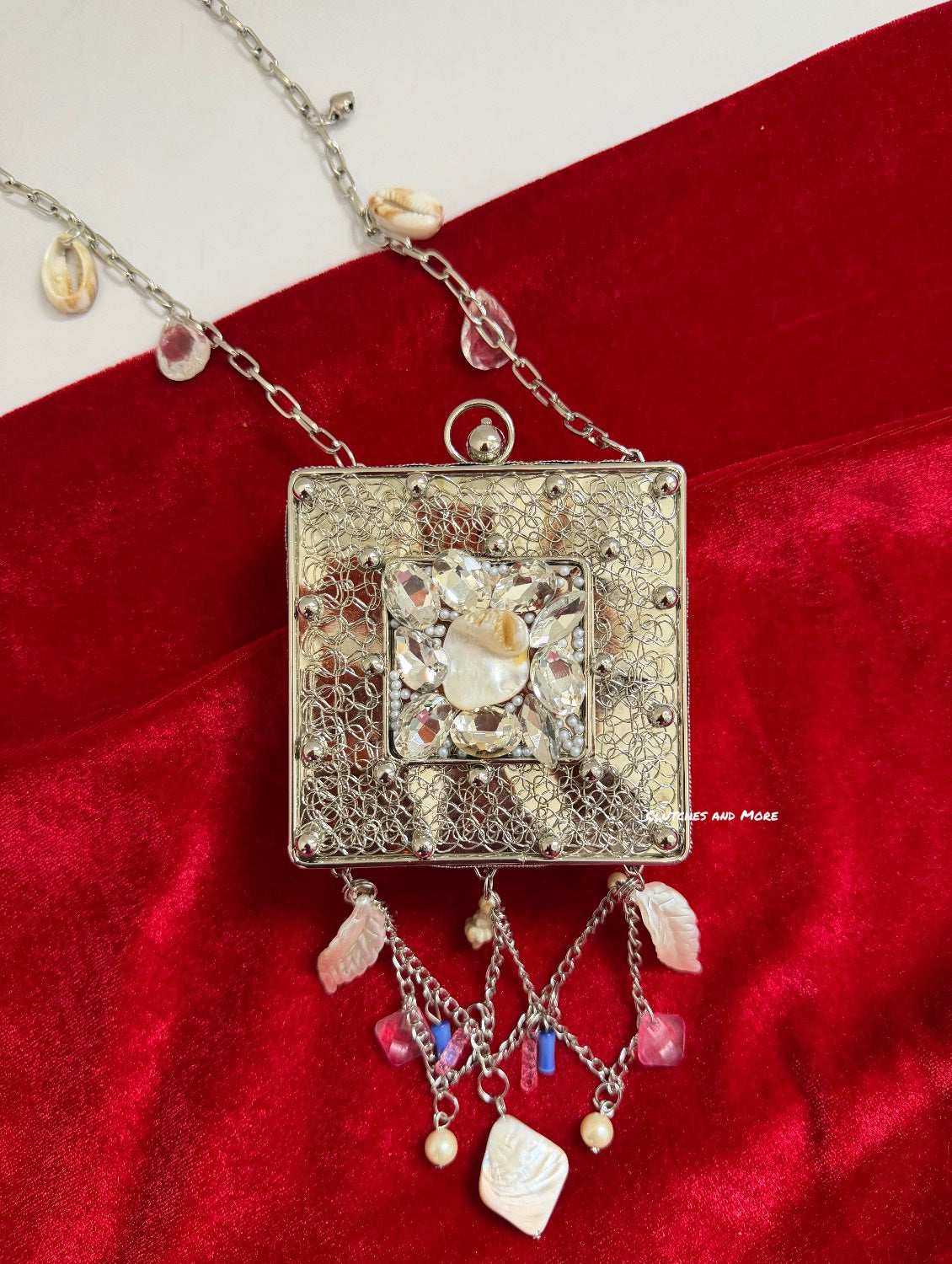 Brass Mother of pearl for wedding India - Clutches and more