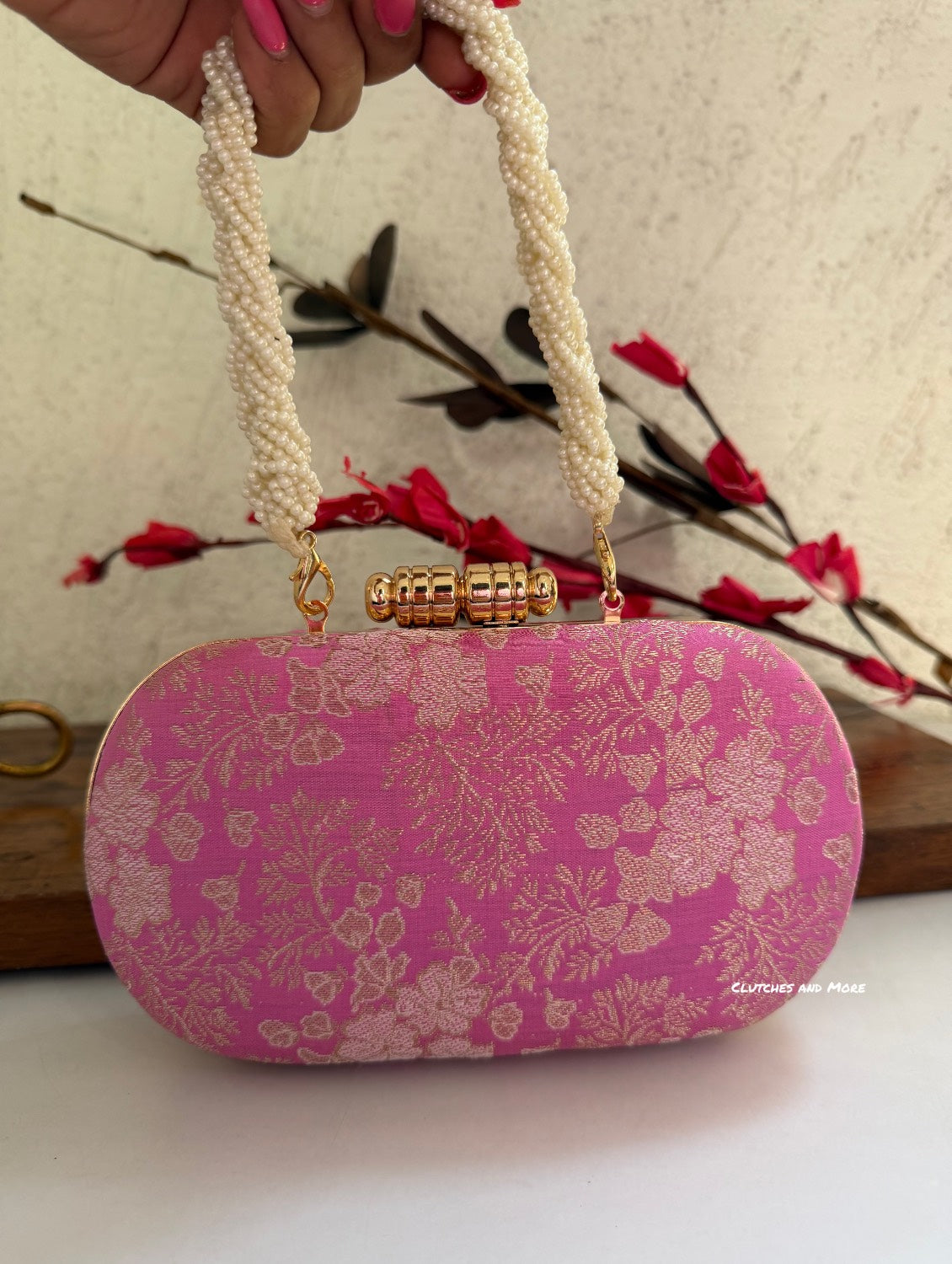 Adaa Banarsi Clutch Pink