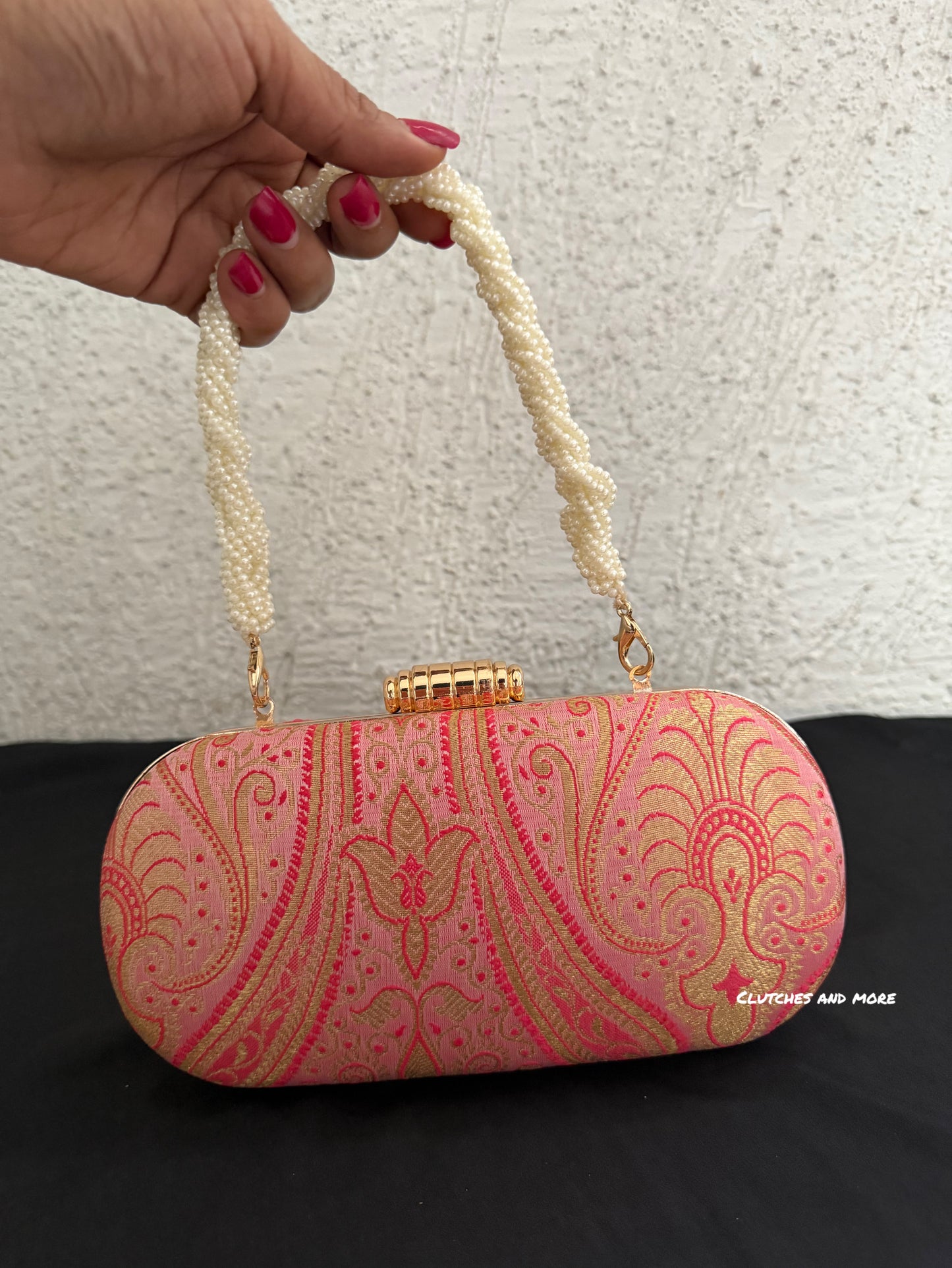 Adaa Banarsi Clutch Pink