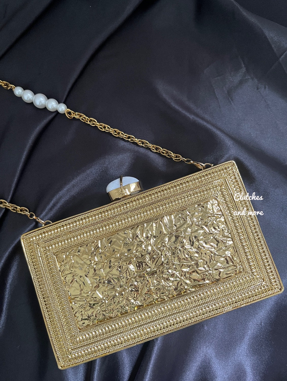 Mother of pearl luxury Gold clutch with tassel