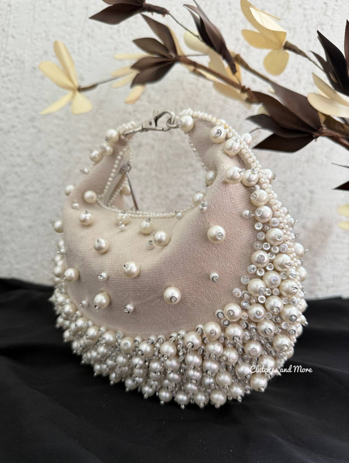 Mohey Pearl Moon Bag