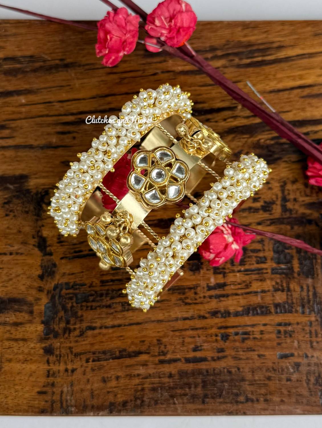 Praneeta Pearl Kada (Cuff)