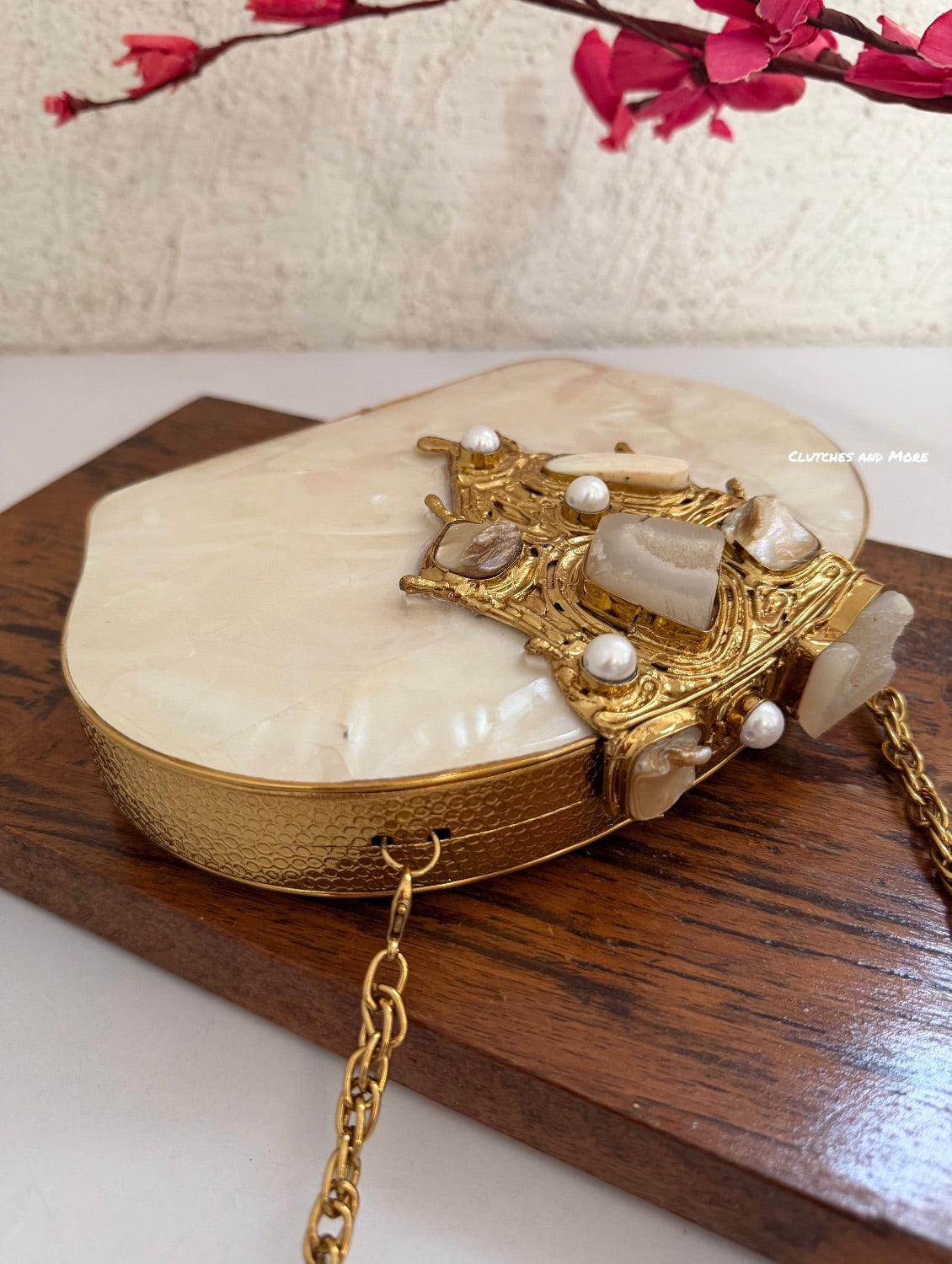 Victoria Mother of Pearl Clutch
