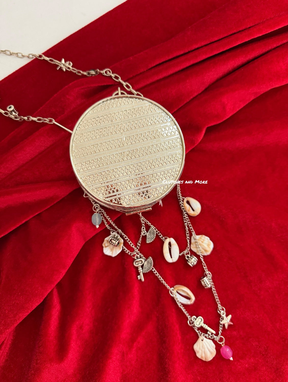 Mini Mother of Pearl Clutch Round Silver