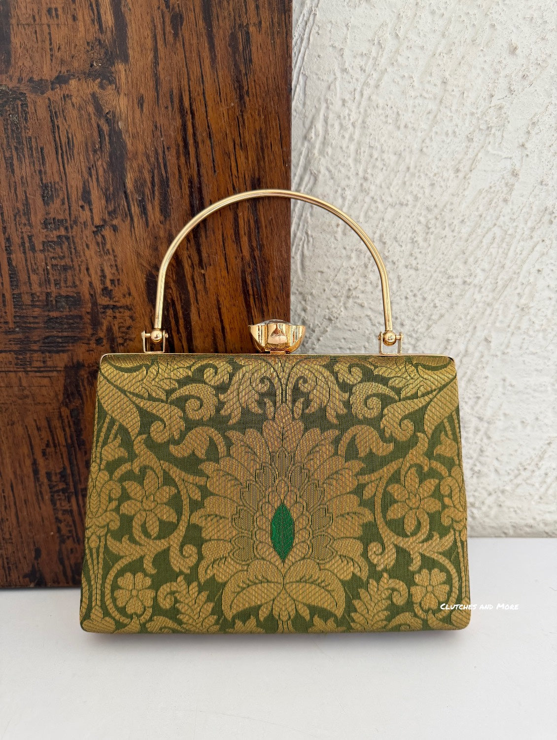 Hoor Banarsi Clutch Green