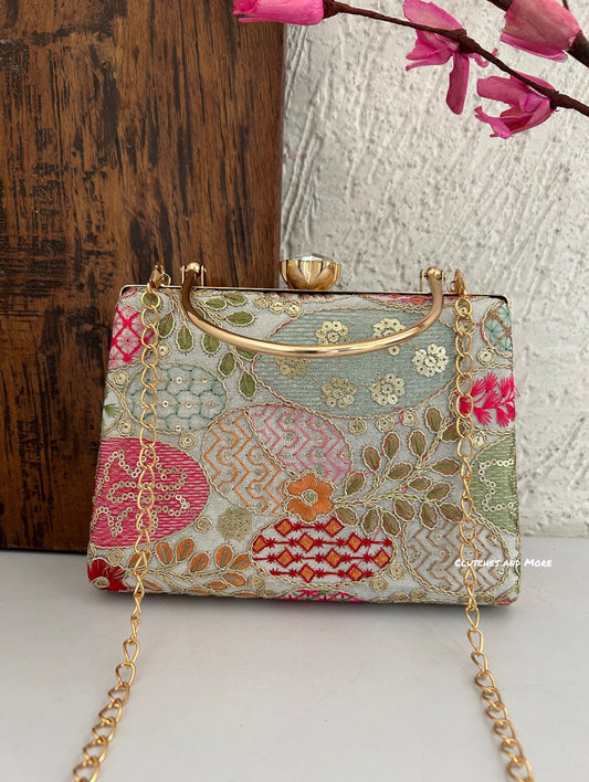 Lakhnawi Chikankari Bag White