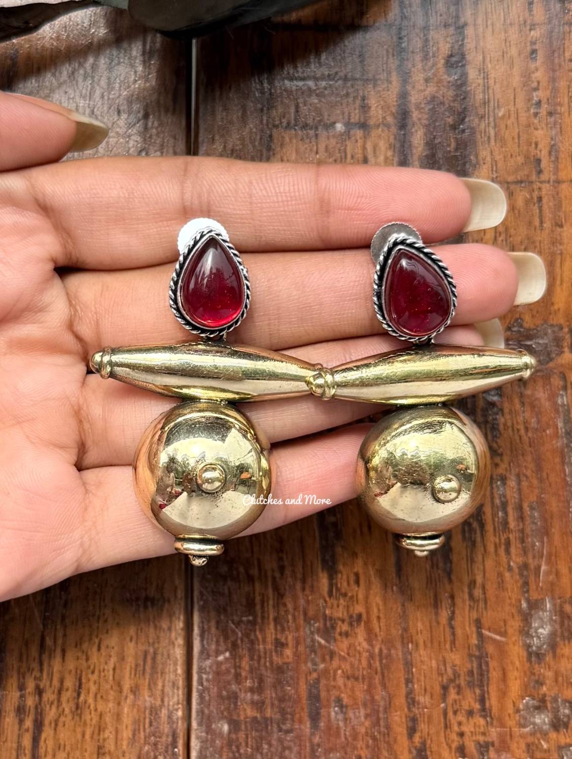 Ava Brass Drops (Maroon)