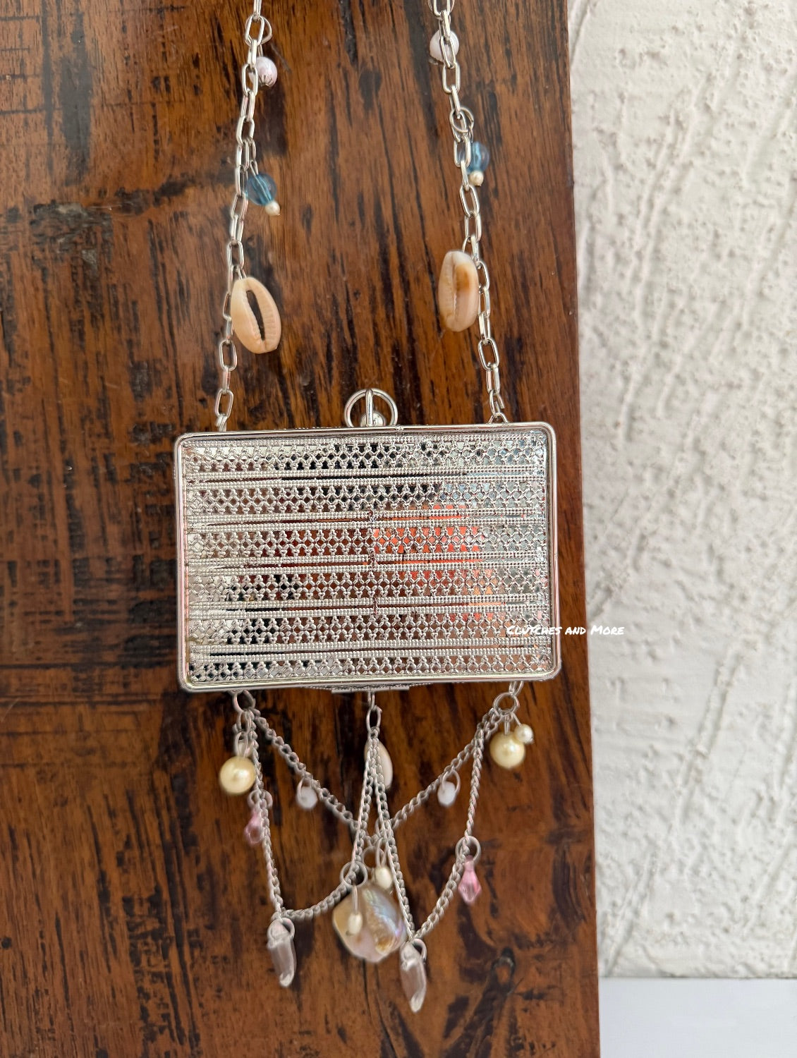 Mini Mother Of Pearl Sliver clutch