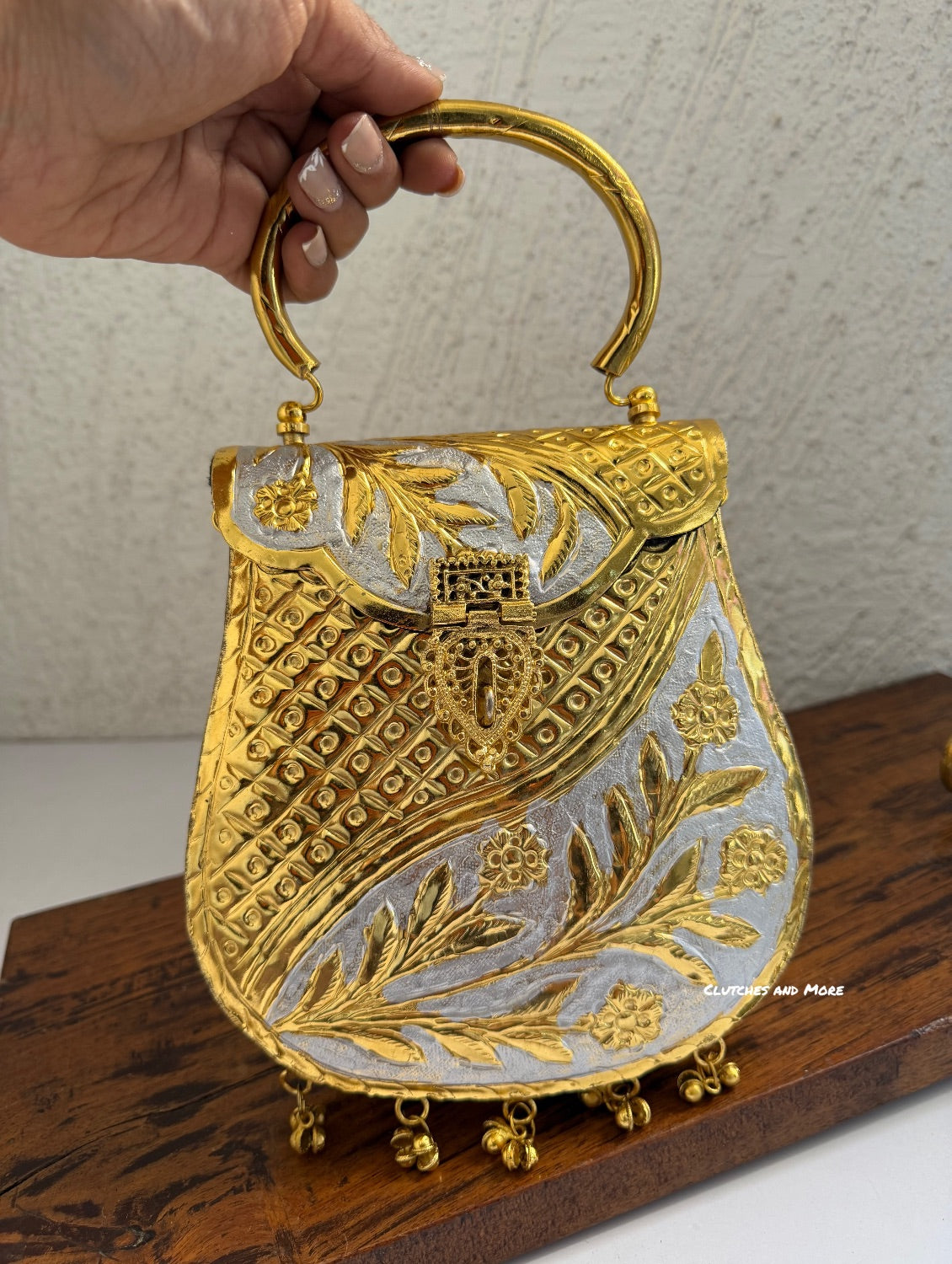 Sliver brass clutch with Gold Base