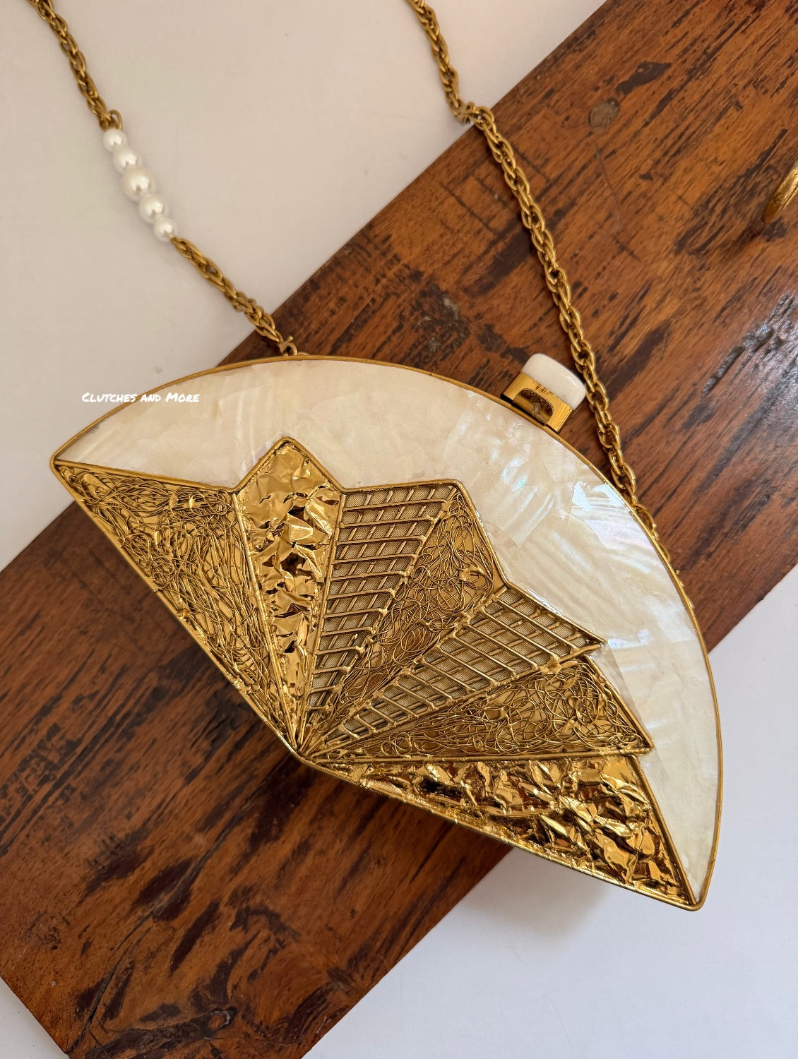 Cleaopatra Mother Of Pearl  Clutch