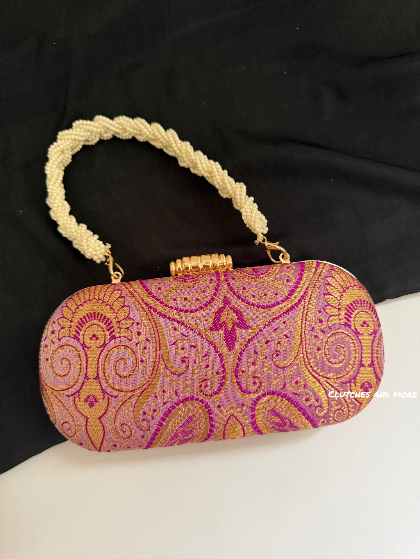 Adaa Banarsi Clutch Pink