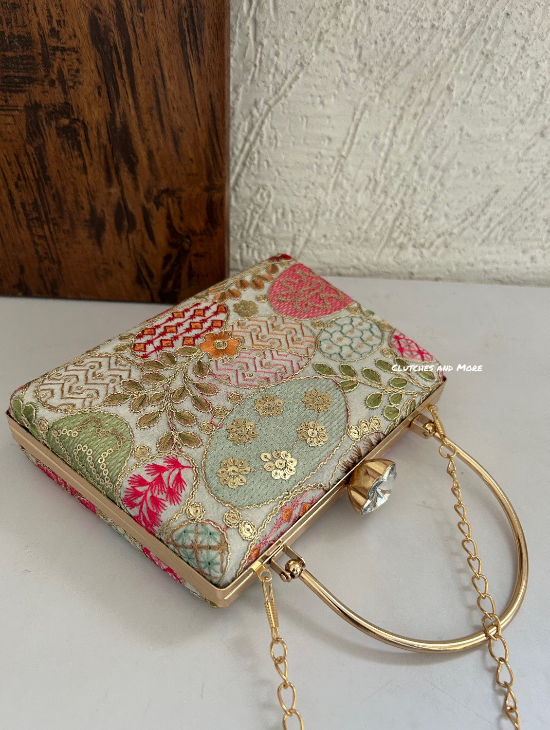 Lakhnawi Chikankari Bag White