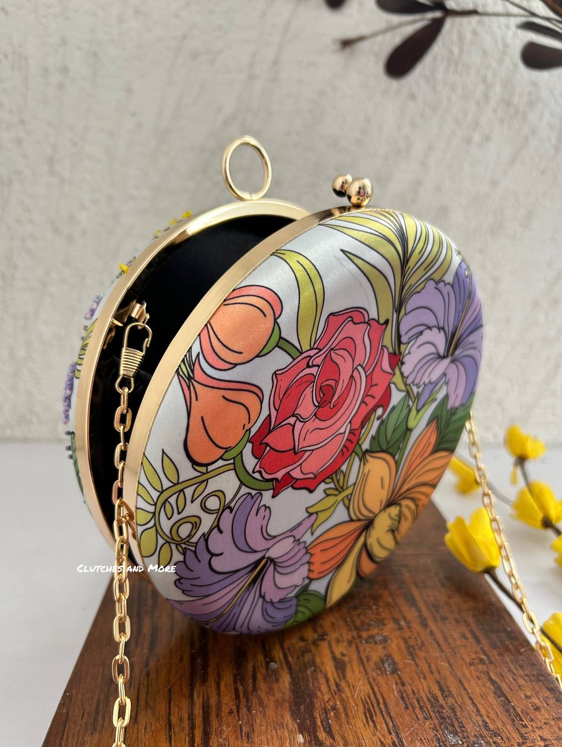 Poppy Floral Round Multicolored Clutch