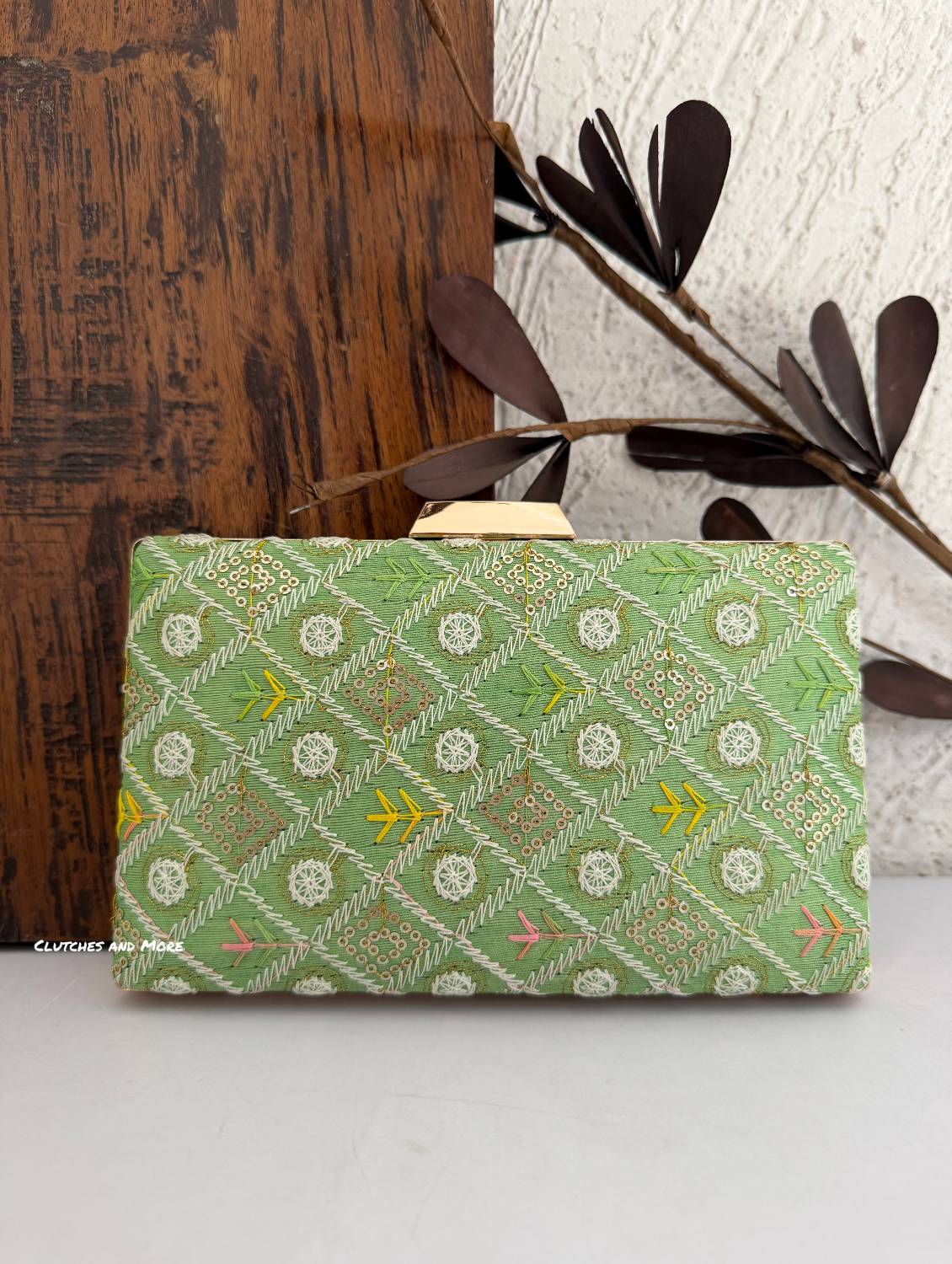 BloomingDale Clutch Light Green