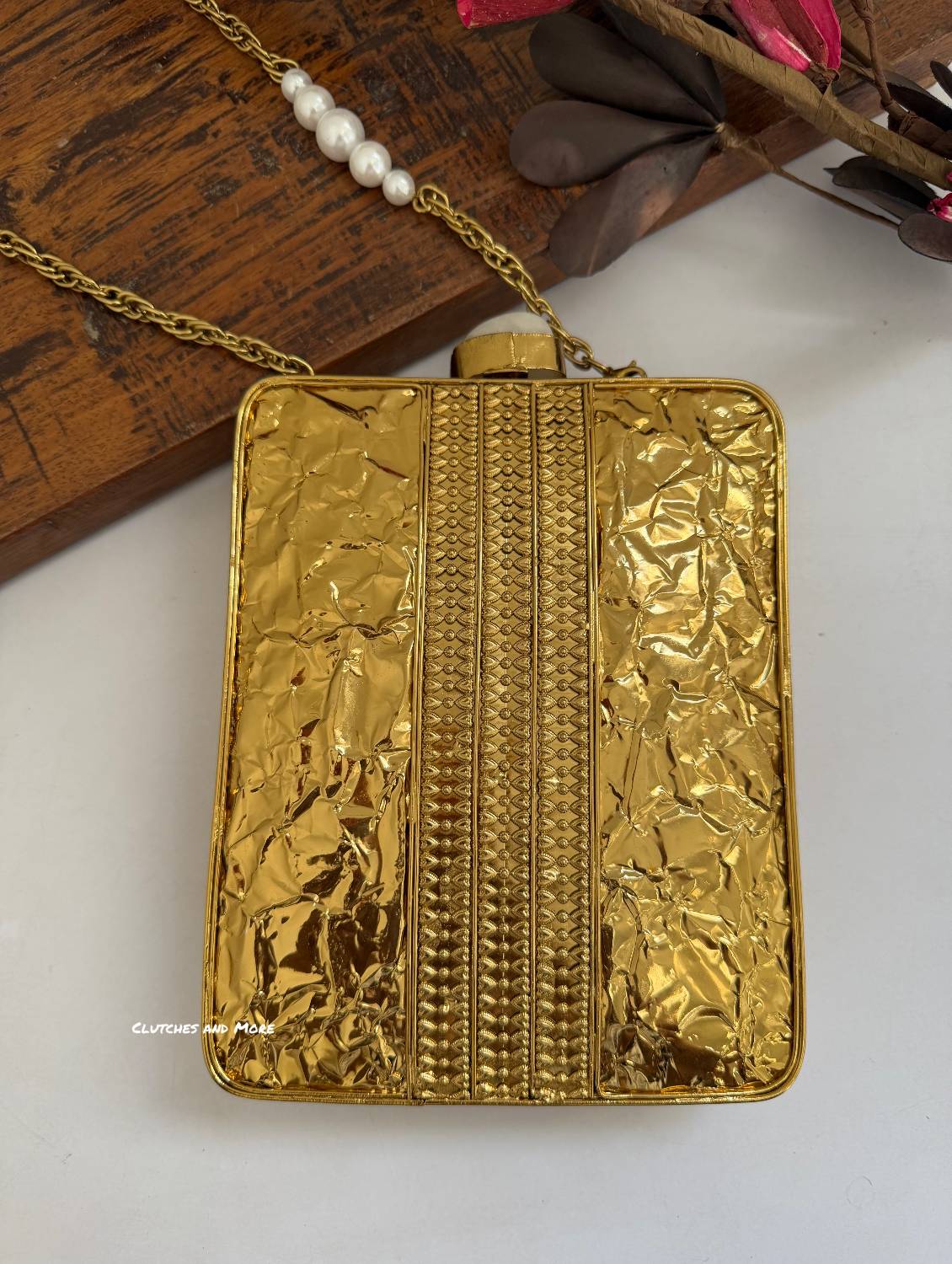 Mother of Pearl luxury clutch Gold