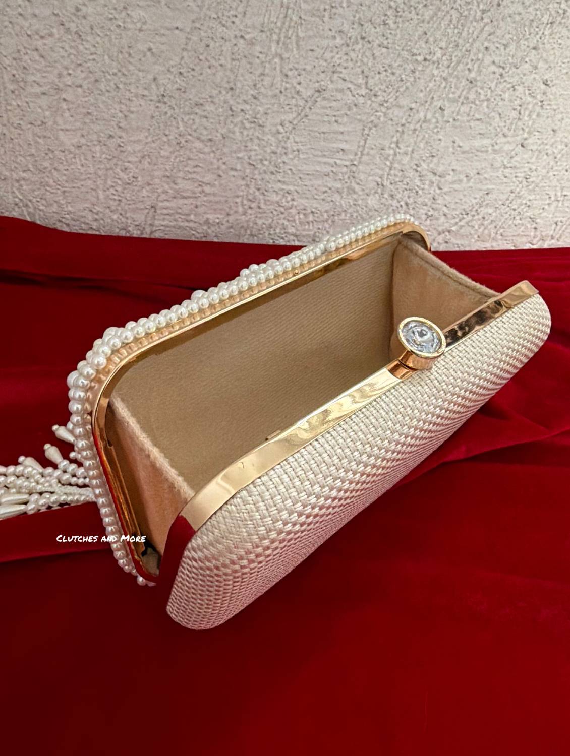 White Pearl Tassle Clutch