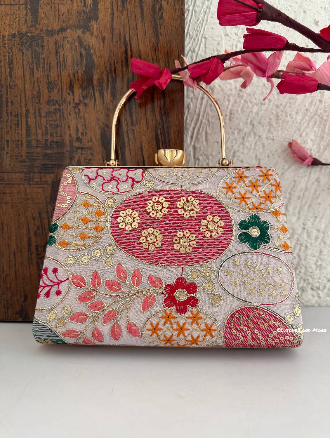 Lakhnawi Chikankari Bag Whitish Pink