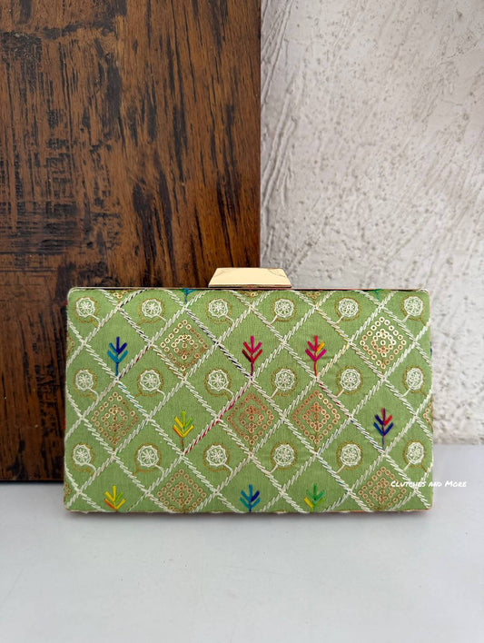 BloomingDale Clutch Light Green