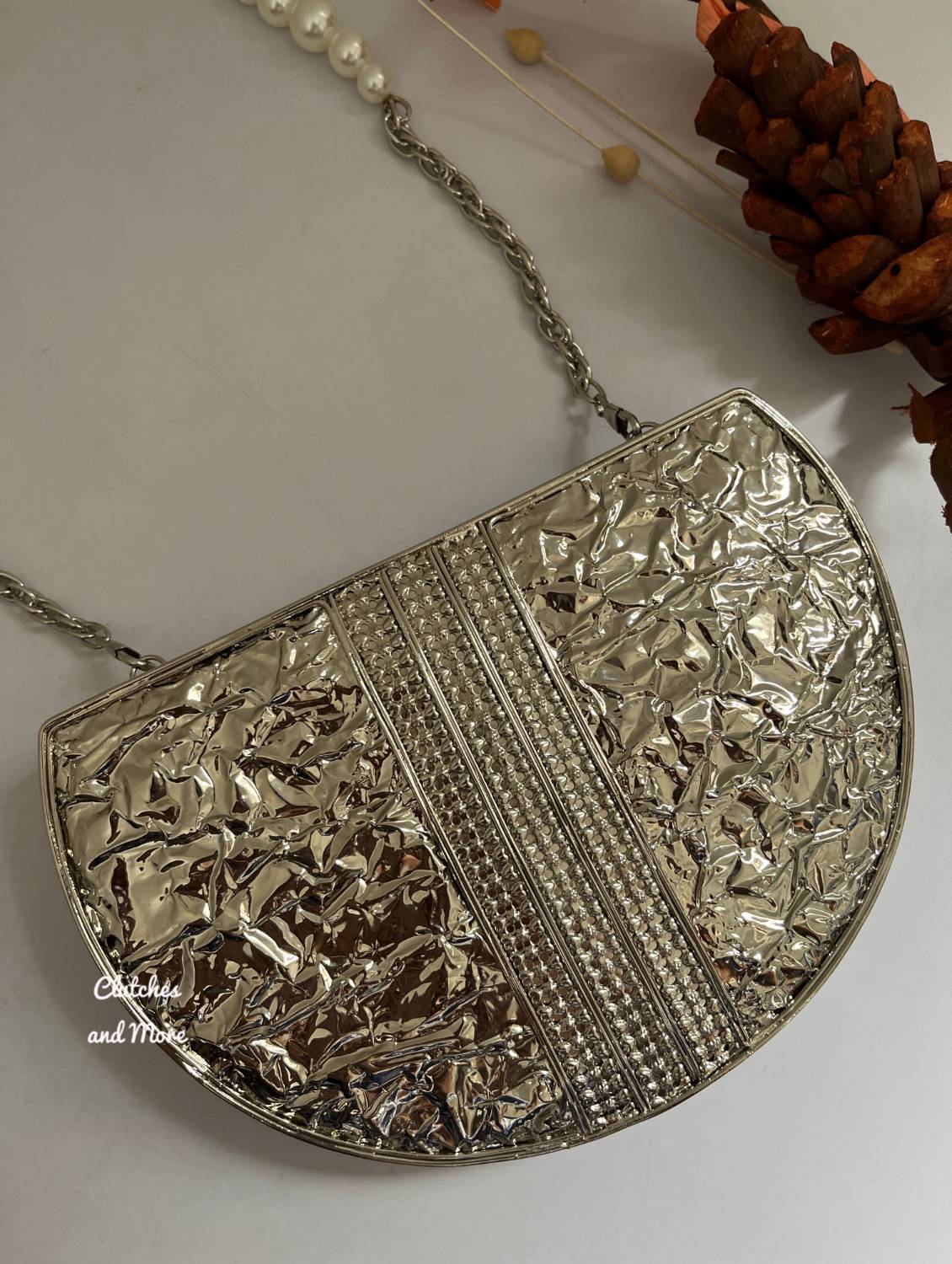 Half moon mother of pearl Silver clutch