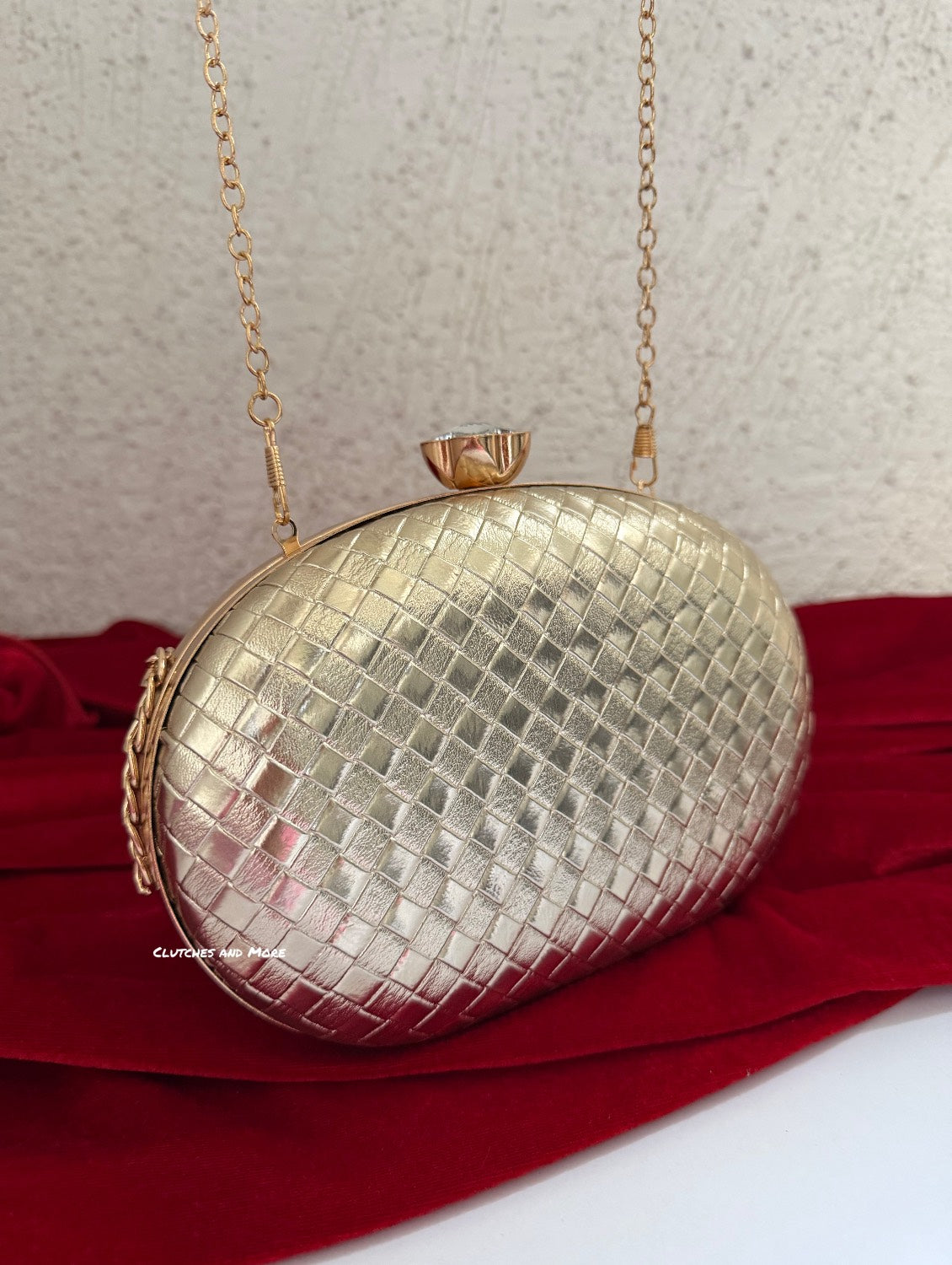 Criss Cross Capsule Bag Gold