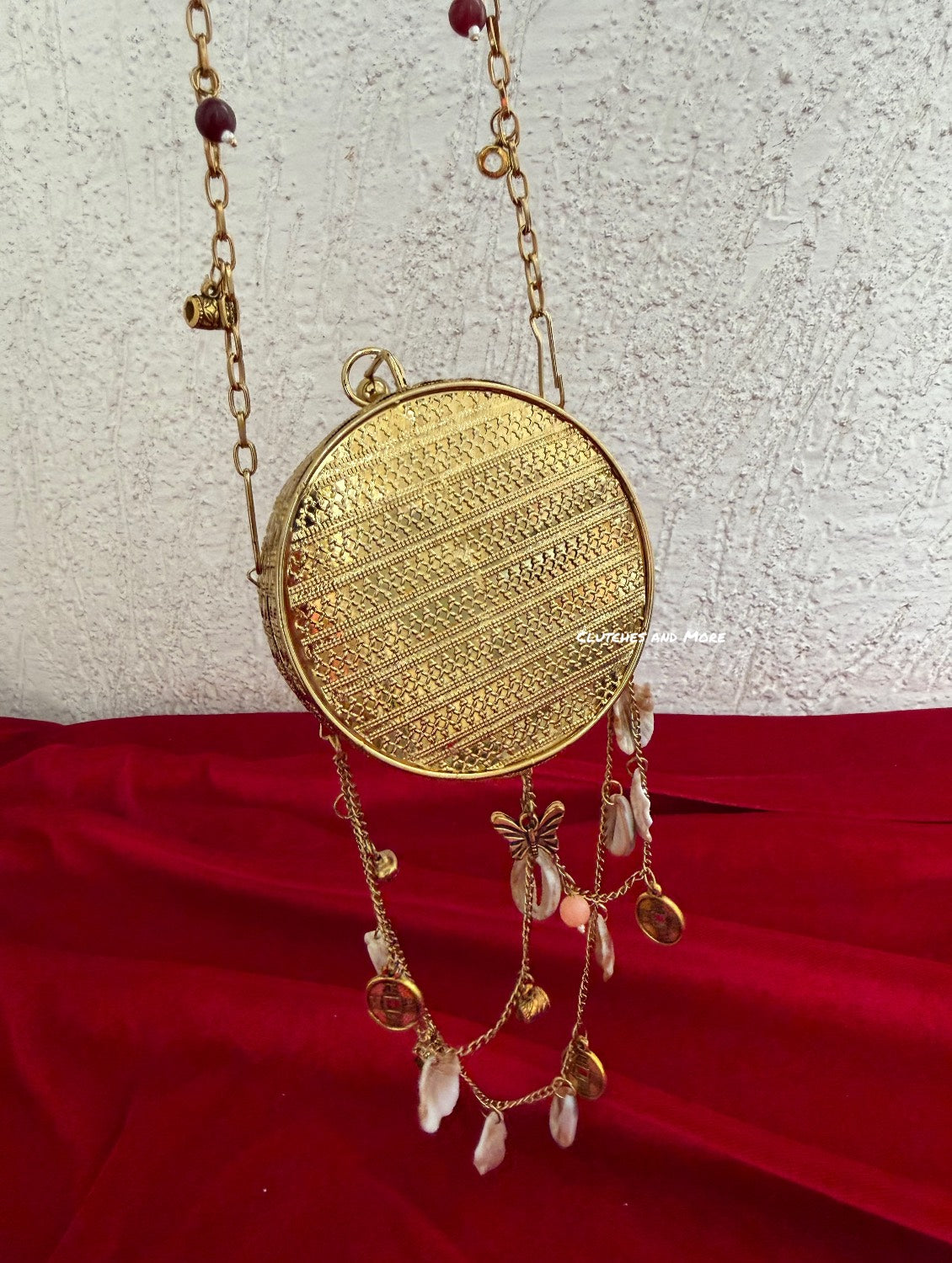 Mini Mother of Pearl Clutch Round Gold