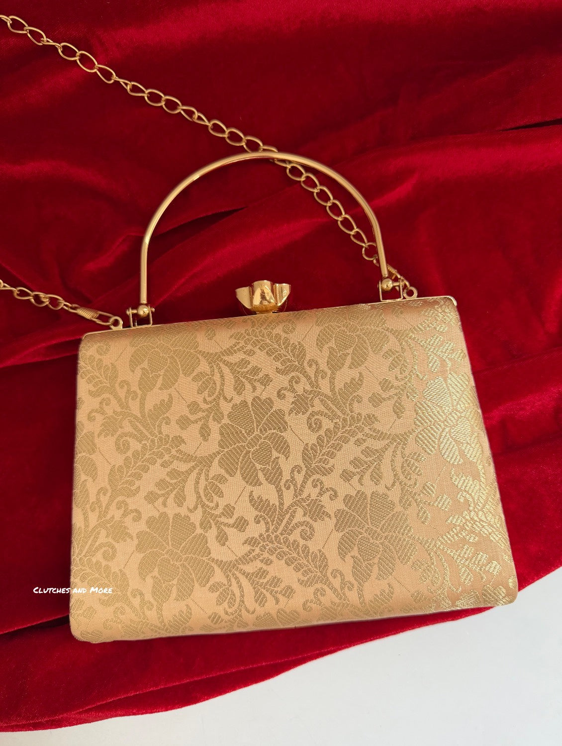 Hoor Banarsi Clutch peach