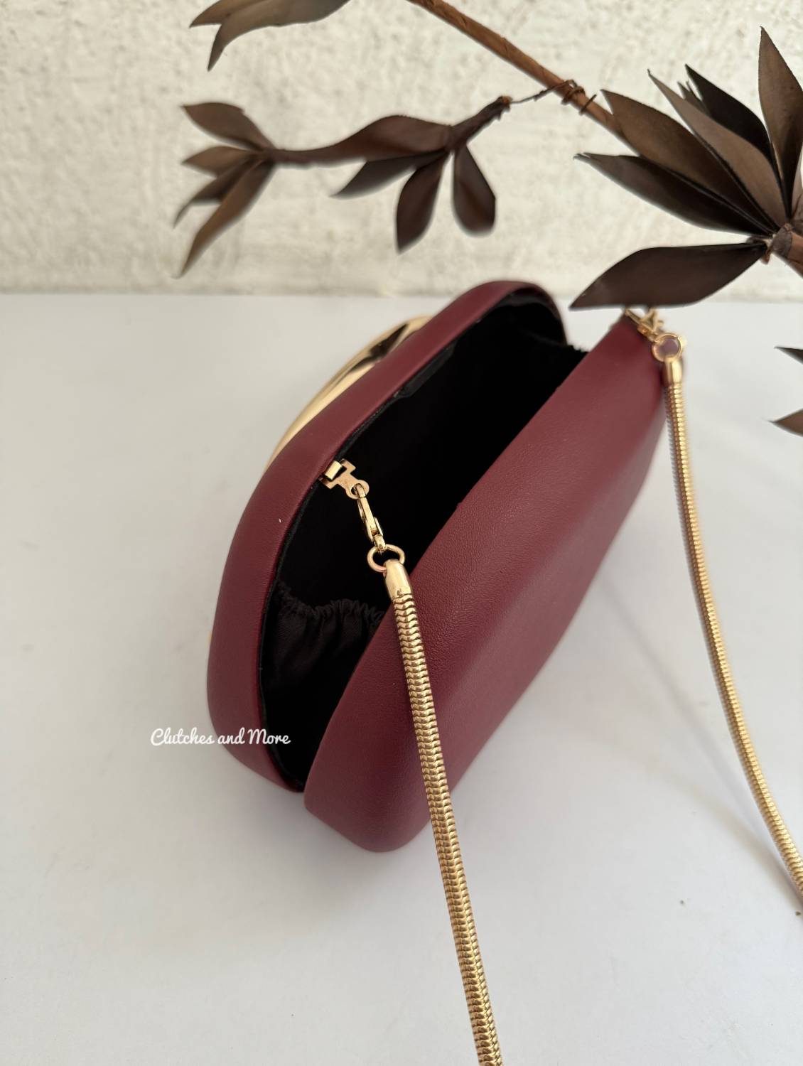 The ZARA Clutch Maroon