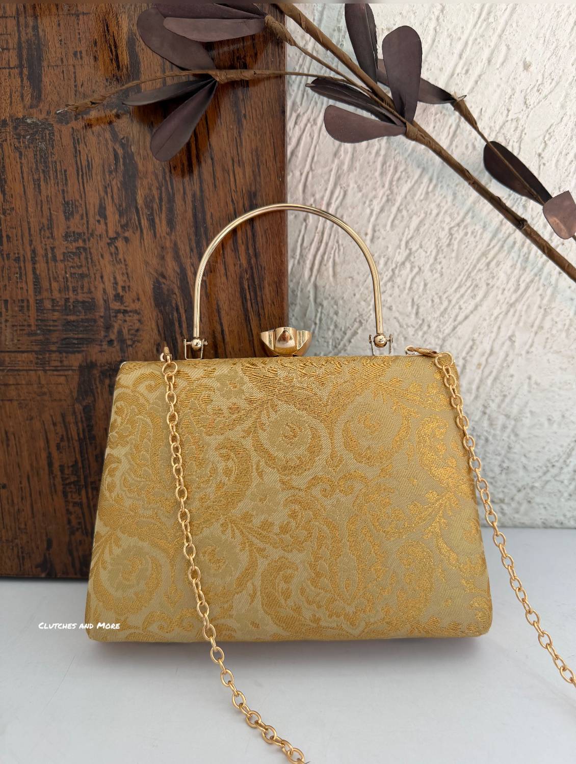 Hoor Banarsi Clutch Gold