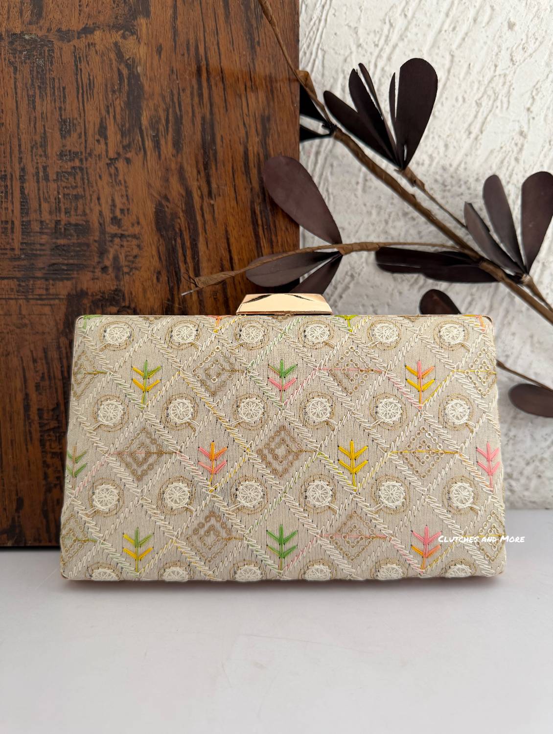 BloomingDale Clutch Ivory
