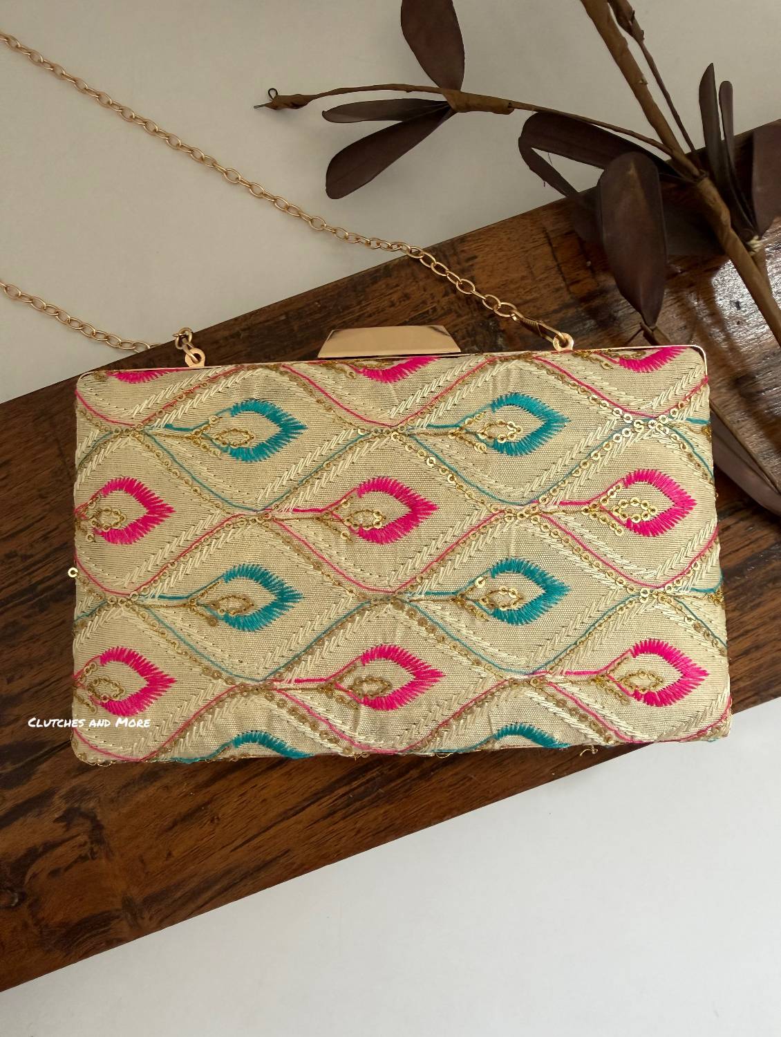 BloomingDale Clutch White