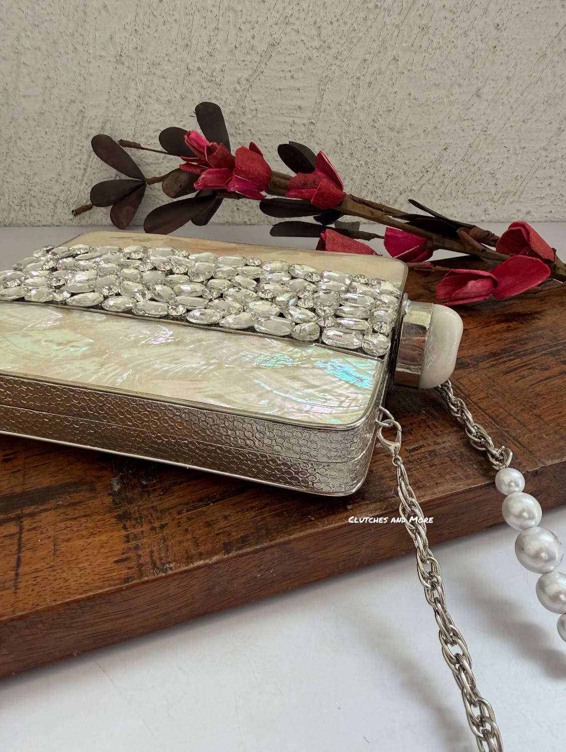 Mother of Pearl luxury clutch Silver