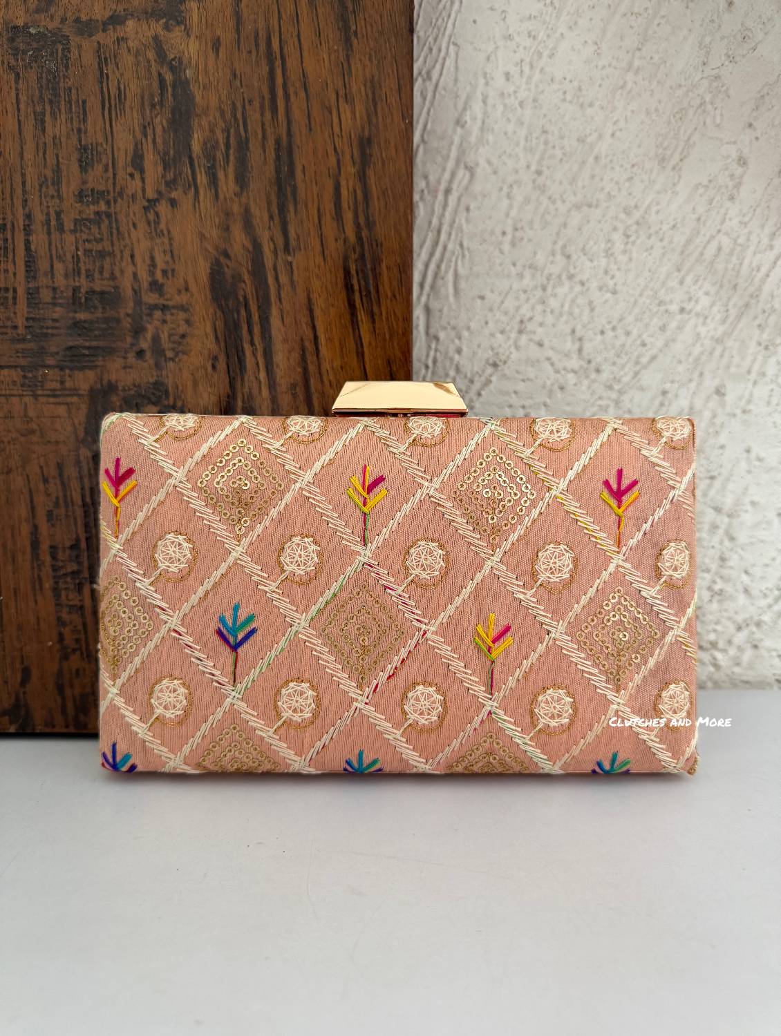 BloomingDale Clutch Peach