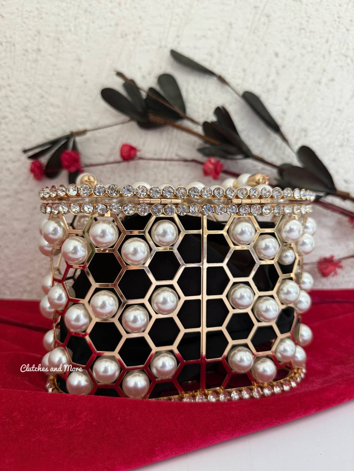 Cage Pearl Bucket Bag (Black)