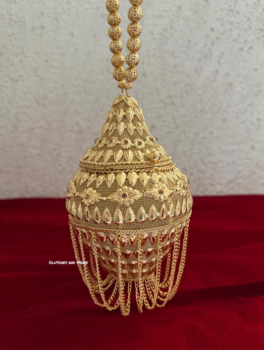 Mini Metal Potli Bag With Tassle ( Gold )