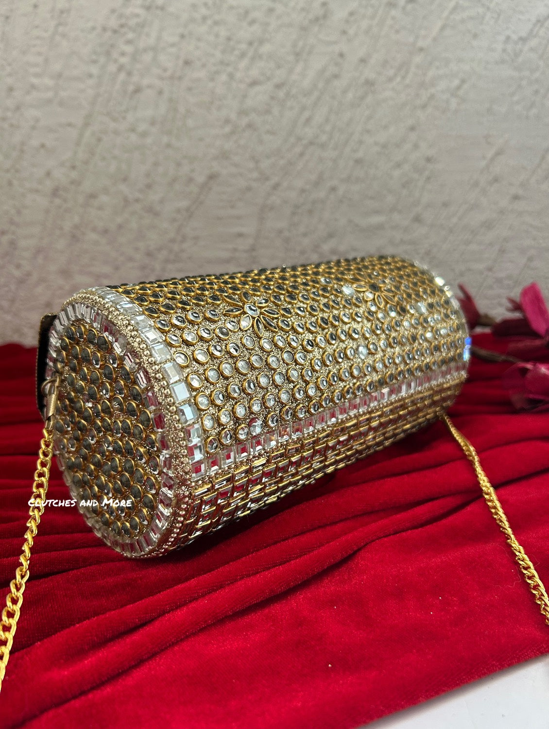Kasika Kundan Brass Clutch Cylindrical