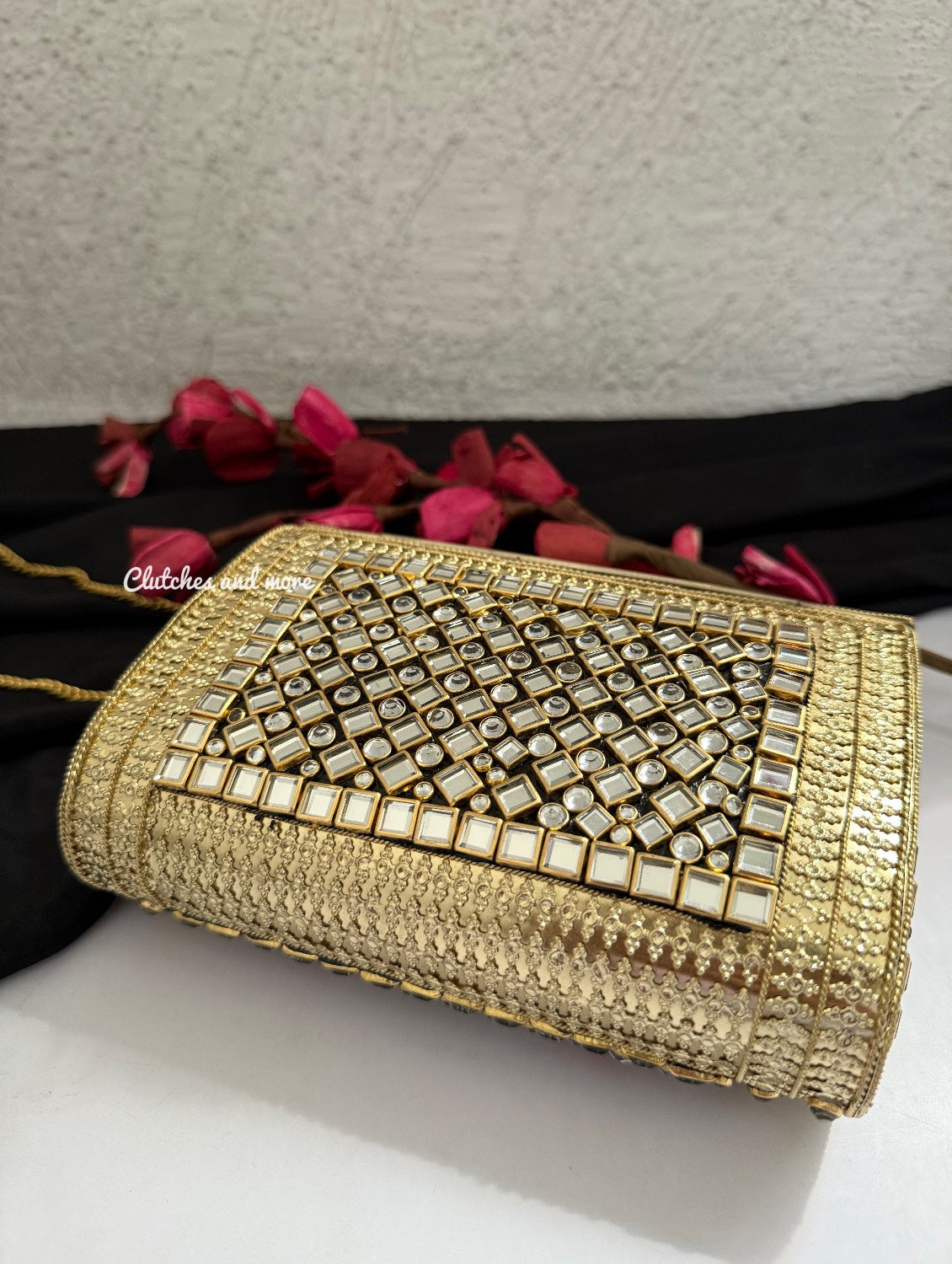 Kasika Kundan Brass Clutch Gold Red