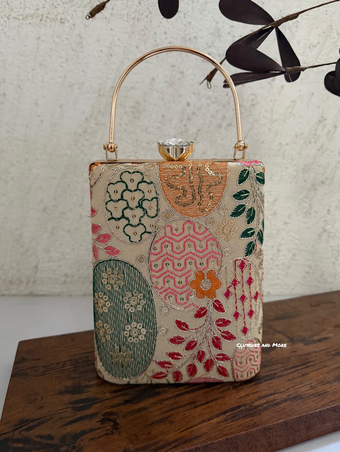 Ibadat Lakhnawi Chikankari Bag Ivory