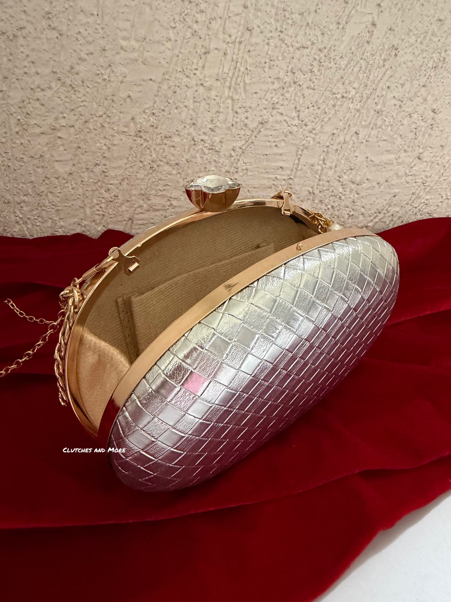 Criss Cross Capsule Bag Silver