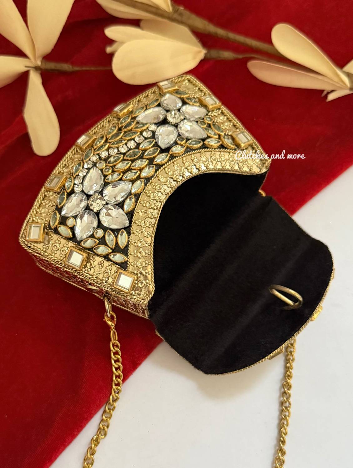 Kasika Kundan Brass Clutch Mini