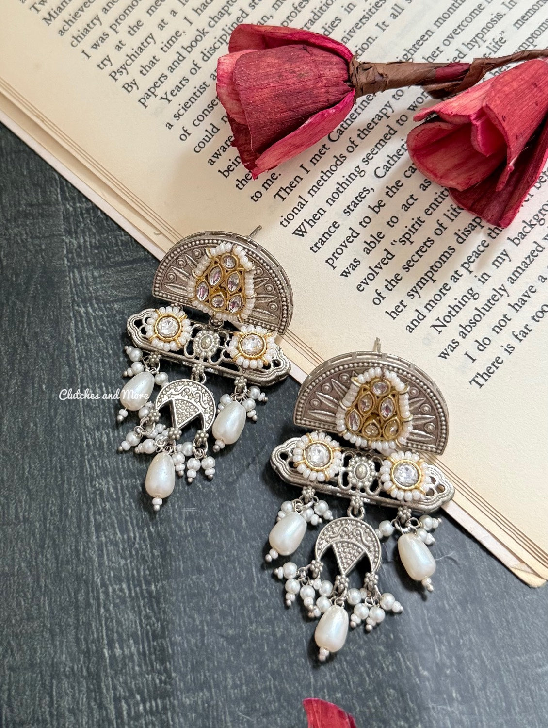 Taru Silver Mist Earrings