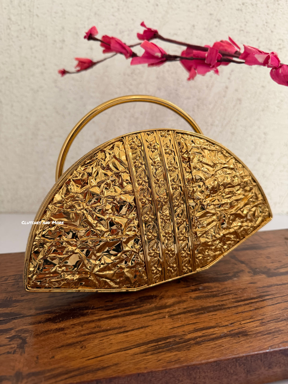 Florence Mother of Pearl Clutch