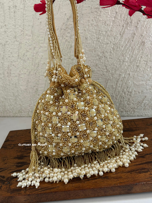 Nayra Gold Pearl Potli
