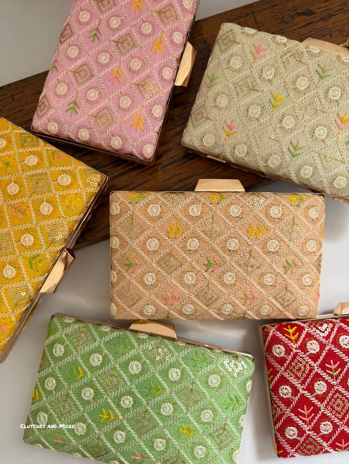 BloomingDale Clutch Peach