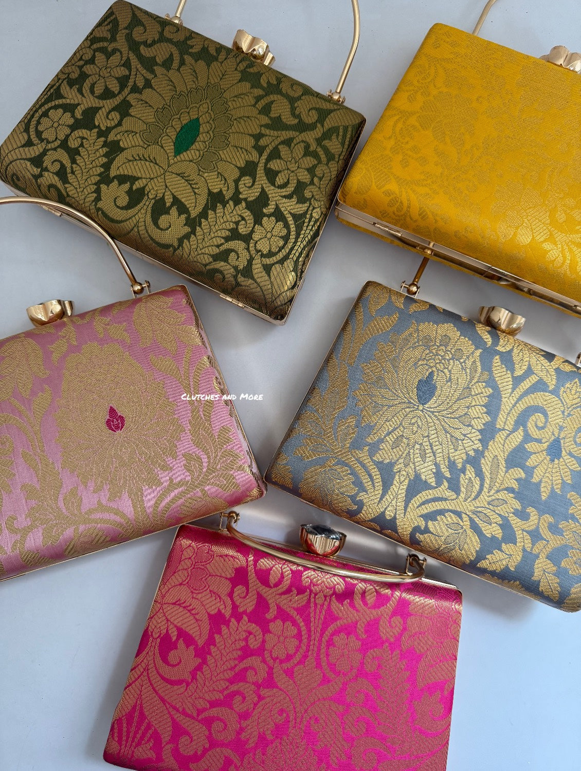 Hoor Banarsi Clutch Green