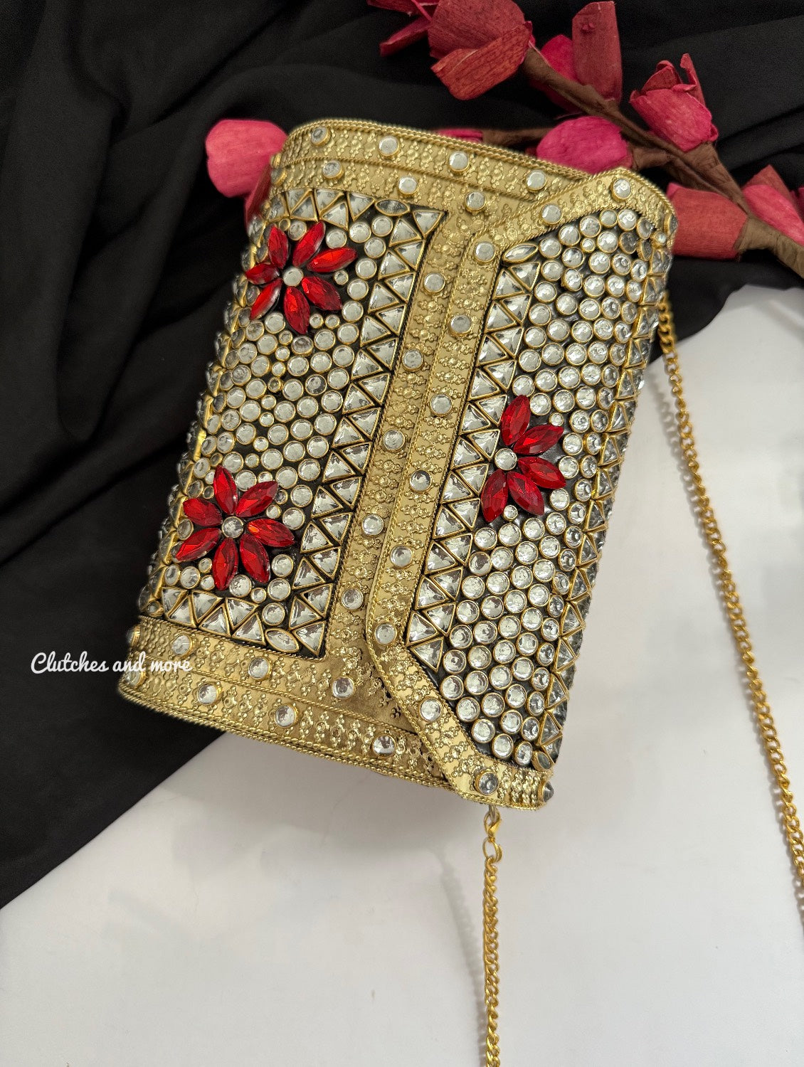 Kasika Kundan Brass Clutch Gold Red