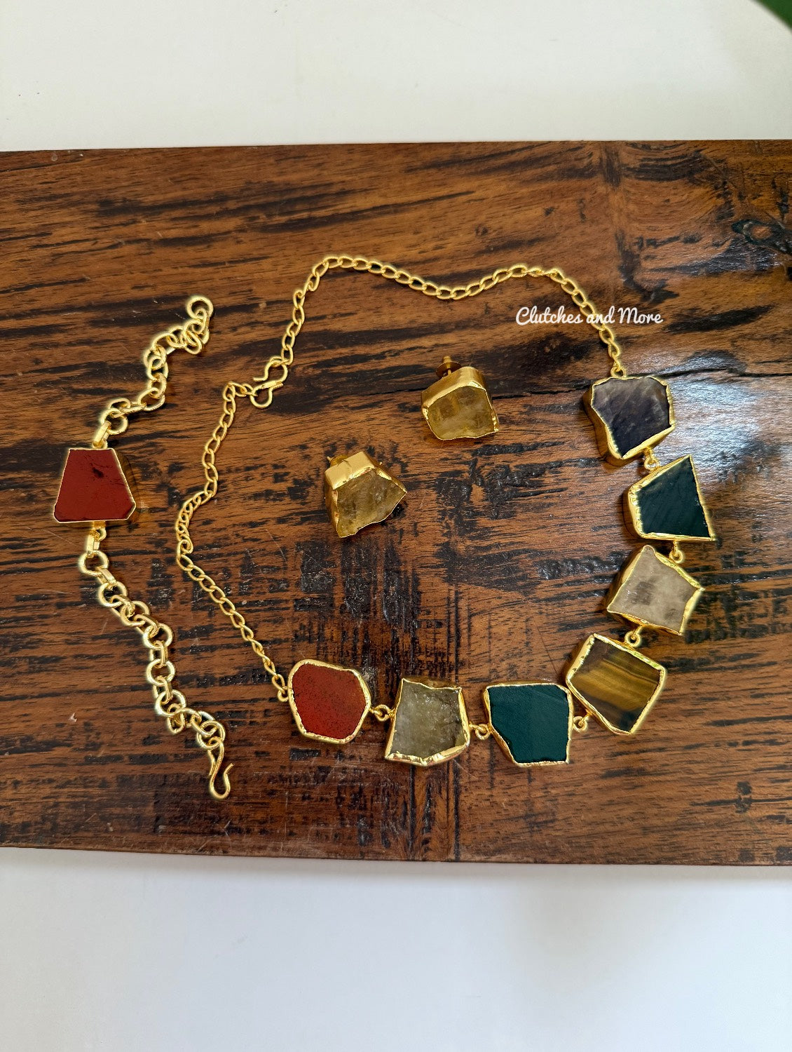 Taraakshi Multitone Choker Set