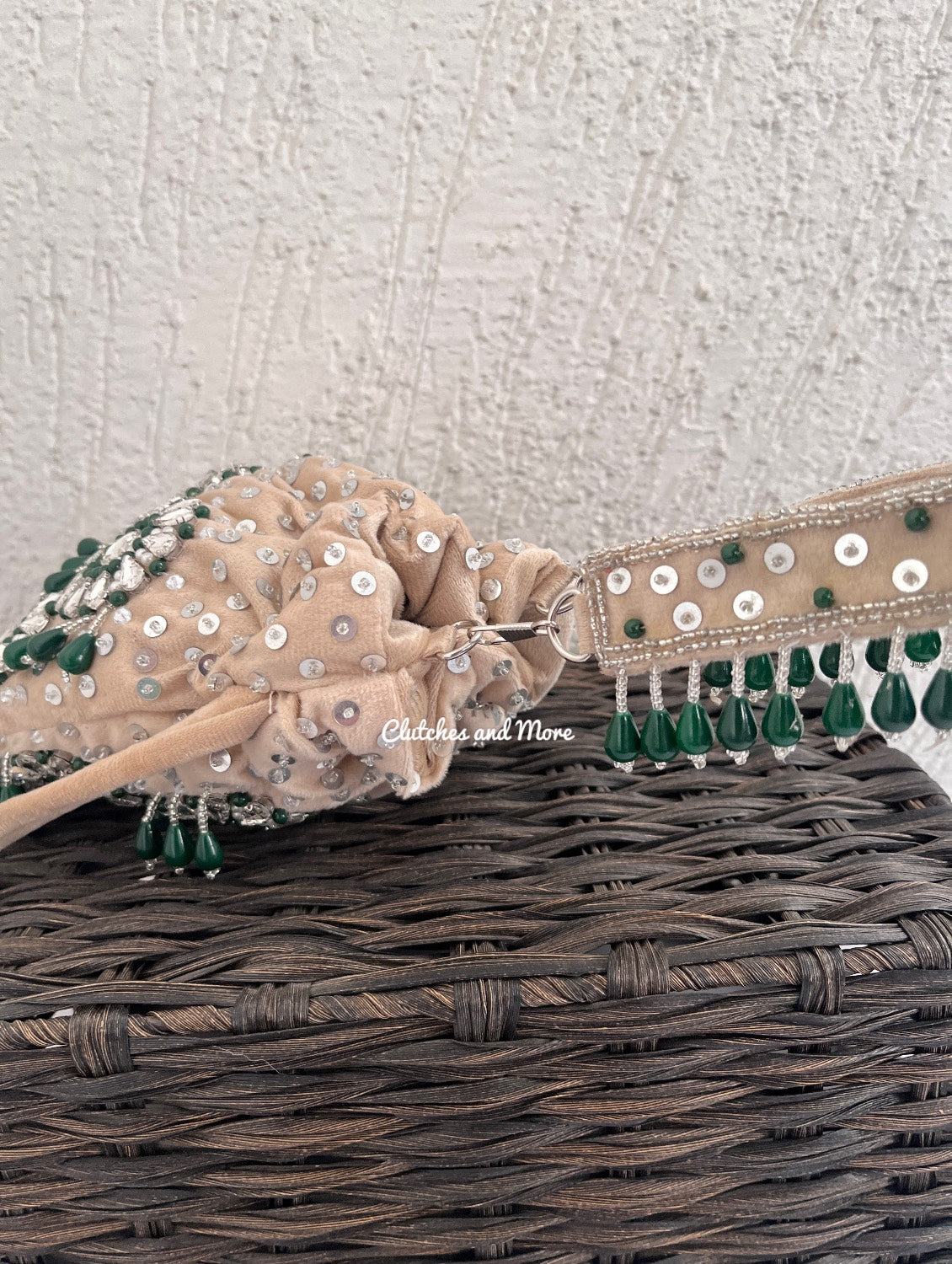 Kayra Kundan Beige Potli